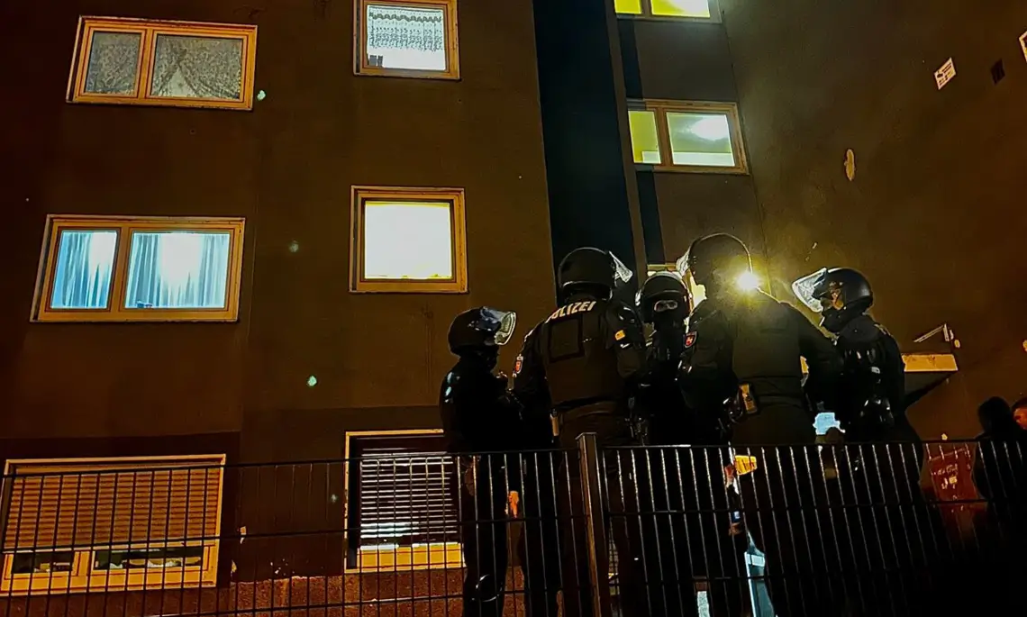 Mehrere Wohnungen und Diebesbunker wurden durchsucht (Foto: Polizei)