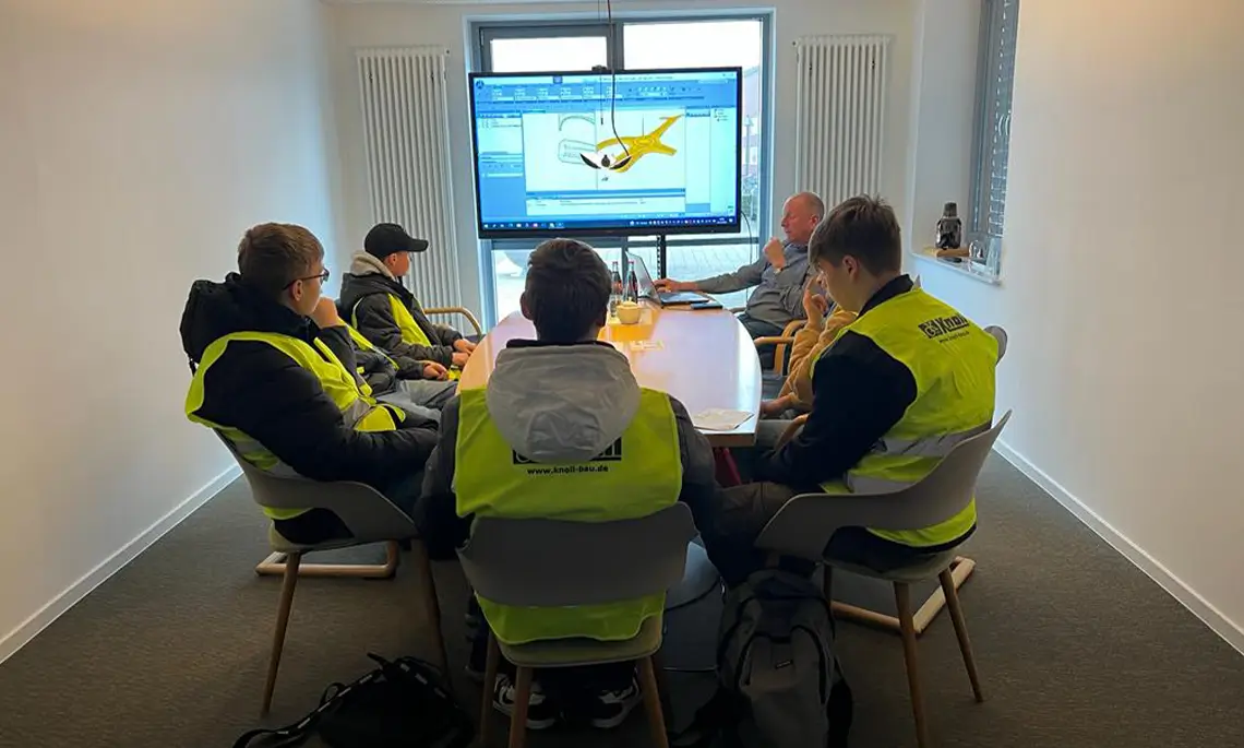 In allen Bereichen gab es Einblicke in die Berufswelt bei Firma Knoll (Foto: Matthias Brüning)