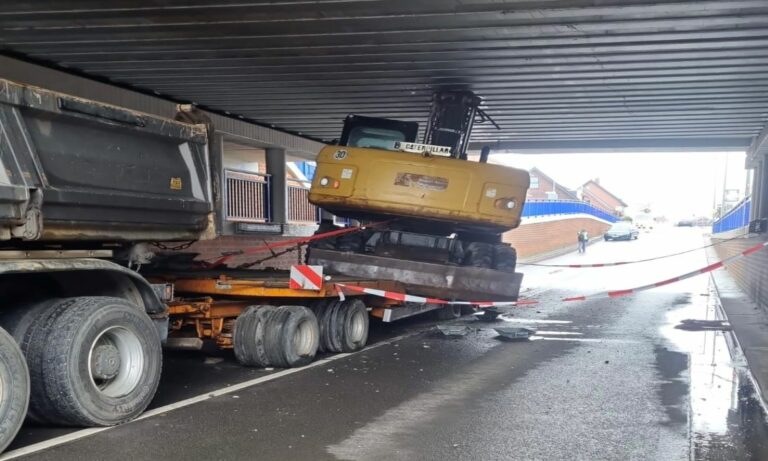 Zugausfälle im Emsland nach Brückenbeschädigung in Rheine-Mesum
