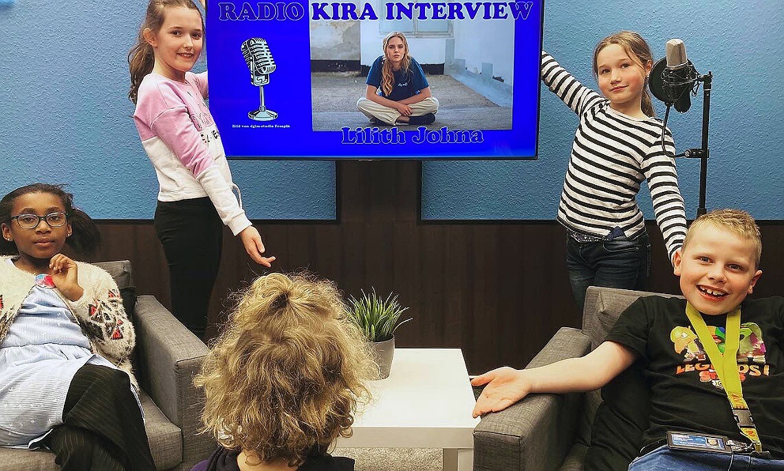 Papenburger Grundschüler*innen im Interview mit bekannter Schauspielerin