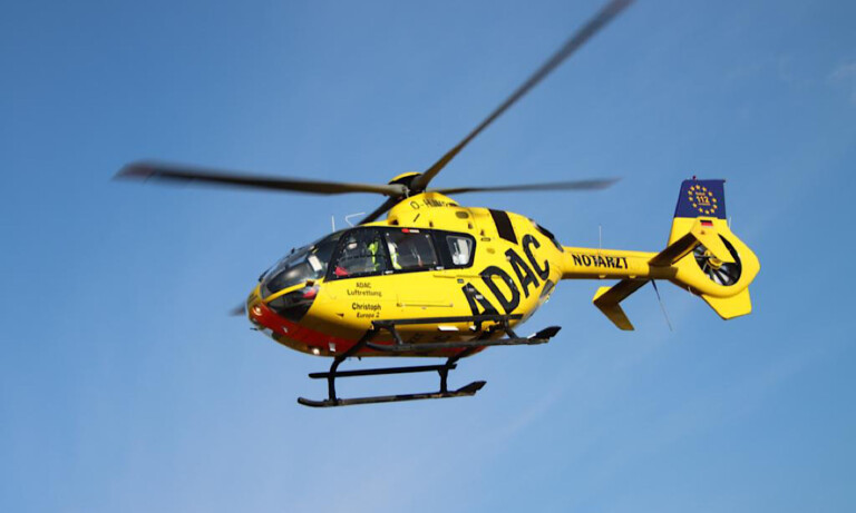 Renkenberge – Motorradfahrer lebensgefährlich verletzt – Rettungshubschrauber im Einsatz