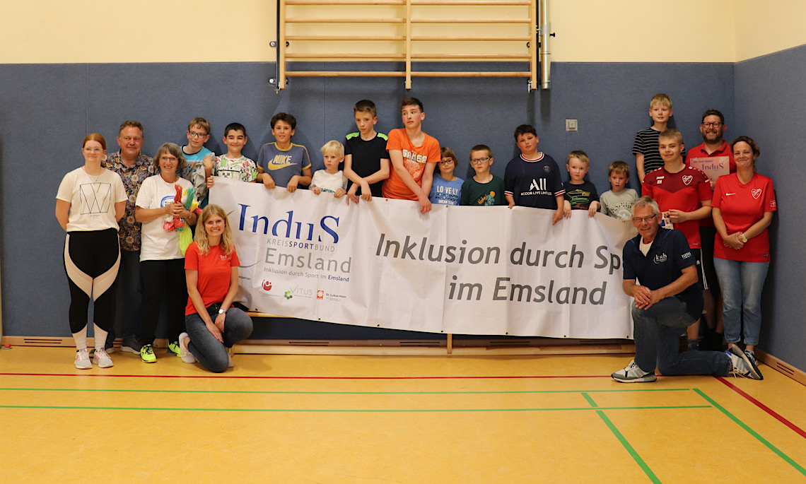 SV Neubörger mit inklusiver Sportgruppe – Verein mit der InduS Projekttafel ausgezeichnet