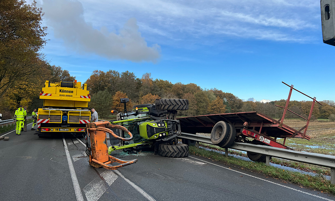 Haselünne – Vollsperrung der B402 nach Treckerunfall