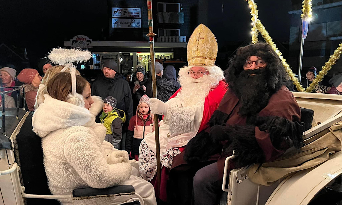Nikolaus kommt am 05.12. nach Meppen – Großer Nikolausumzug in der Innenstadt