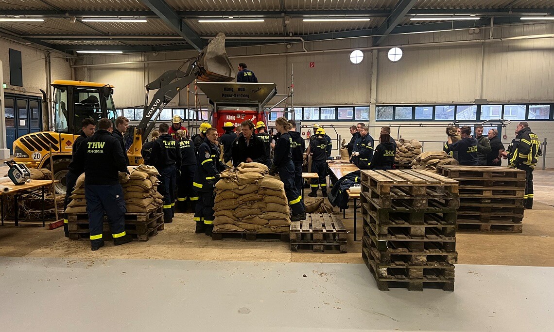 Lingen – Sandabfüllanlage in den Emslandhallen in Betrieb genommen