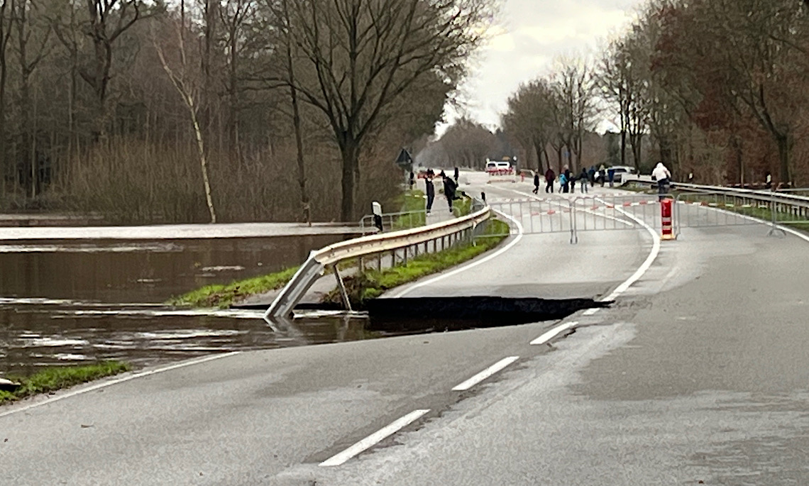 Mehrere Bundes- und Landesstraßen gesperrt