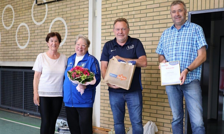Vereinsheldin – Überraschung für Anita Tummel vom SV Olympia Laxten