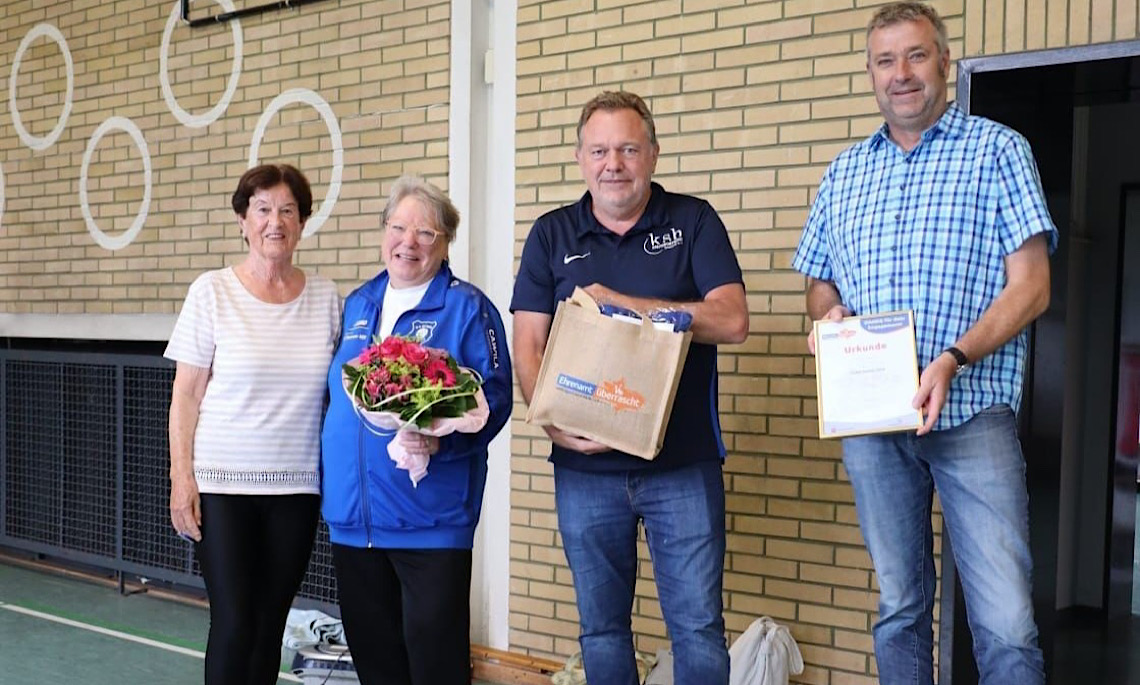 Vereinsheldin – Überraschung für Anita Tummel vom SV Olympia Laxten