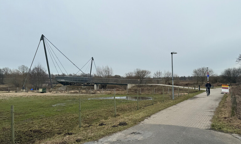 Meppen – Radfahrerin bei Unfall leicht verletzt – Polizei sucht Zeugen