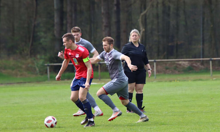 24. Spieltag in der Opti Wohnwelt Emslandliga – VFL Rütenbrock will mit einem Sieg gegen Bokeloh zurück an die Tabellenspitze