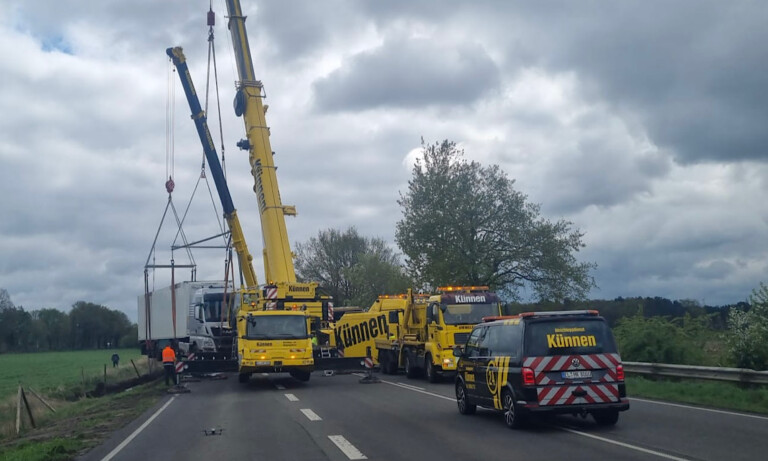 Lingen – Lkw kommt auf B70 von Fahrbahn ab