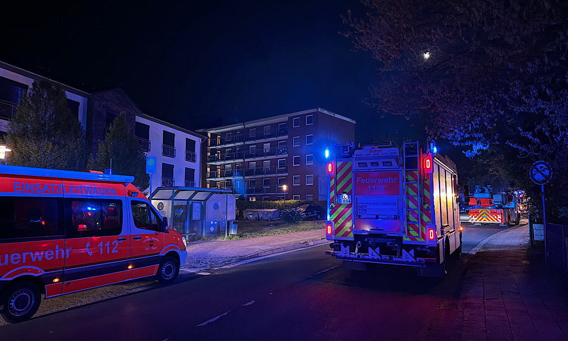 Nächtlicher Einsatz für Meppener Feuerwehr im Robert-Koch-Ring