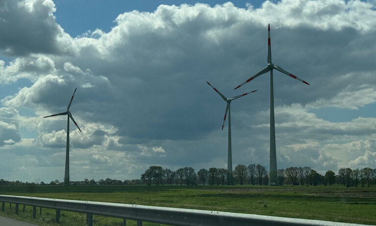 Meppen – Kupferkabel aus Windkraftanlagen gestohlen – 300.000 Euro Schaden