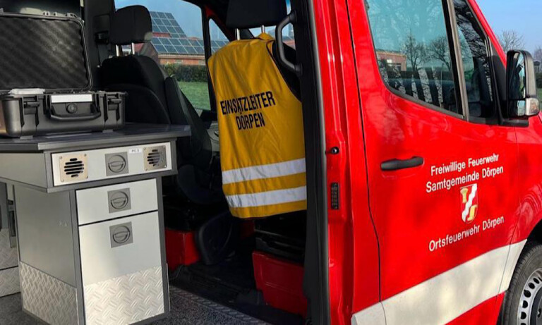 Heede – Leerstehendes Wohnhaus und Scheune stehen in Flammen