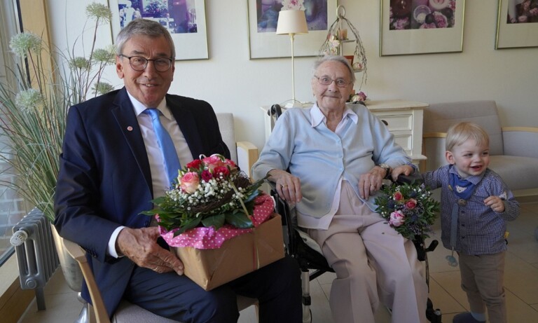 Lingenerin Sophia Burke feiert 102. Geburtstag