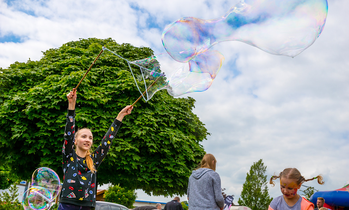 Lingen – Buntes Fest auf dem Universitätsplatz