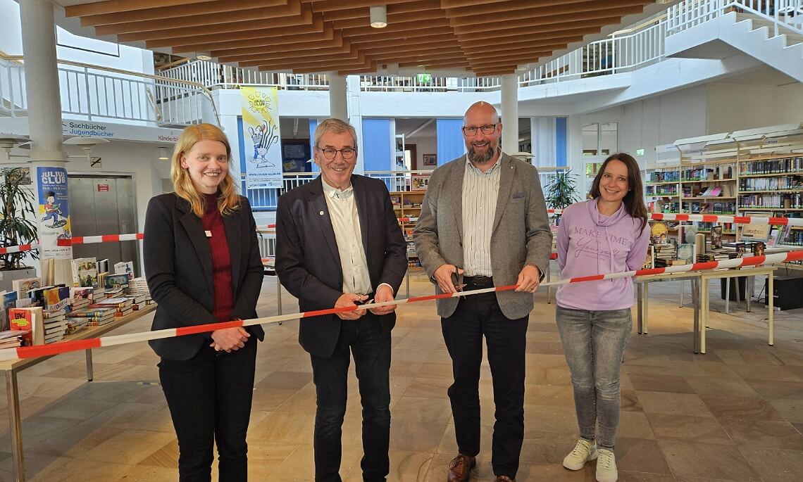 Julius-Club 2024 in der Lingener Stadtbibliothek gestartet