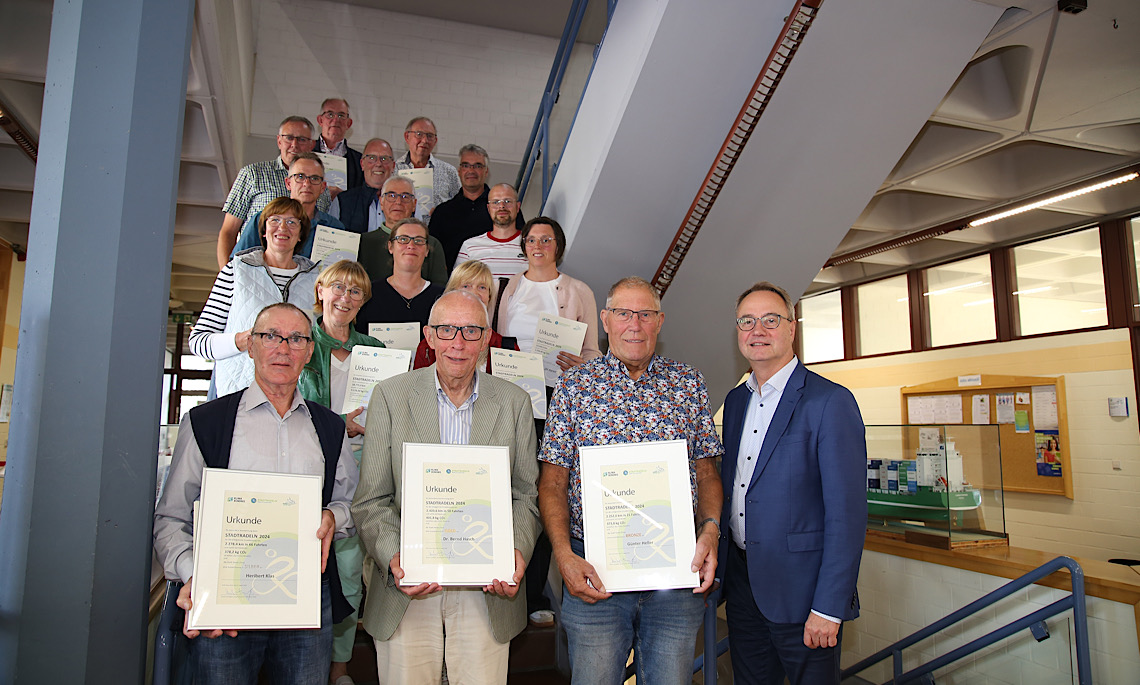 Auszeichnung für die besten Radelnden beim diesjährigen Harener Stadtradelm