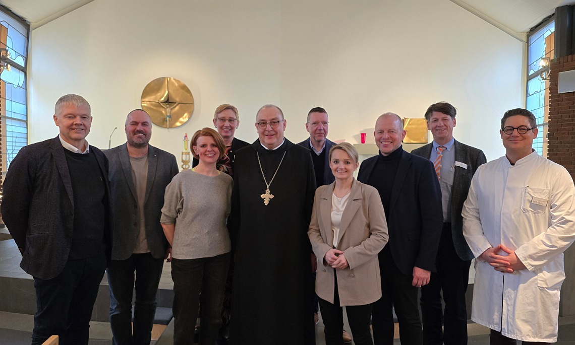 Bischof Dominicus besucht das Bonifatius Hospital Lingen