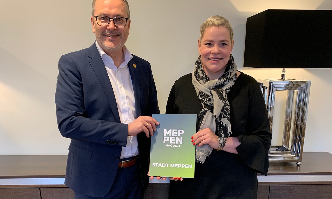 Katharina Hofkamp unterstützt das Team vom Standesamt Meppen