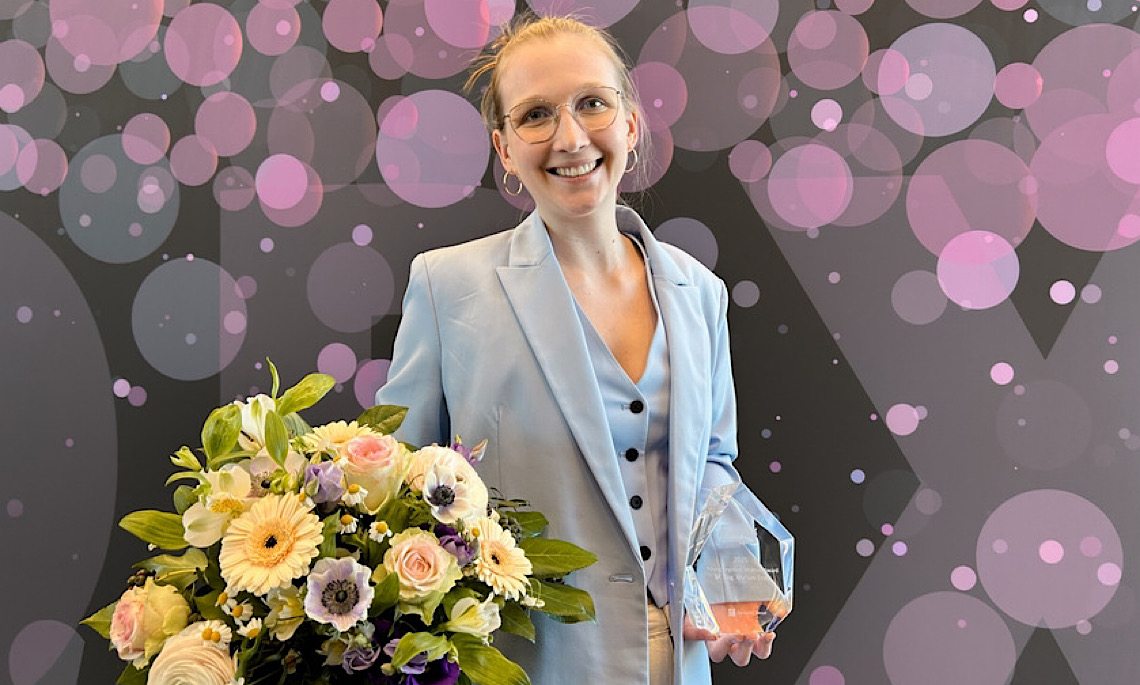 Absolventin vom Campus Lingen gewinnt „Young Engineer Woman Award 2025“