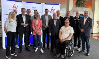 Symbolischer Startschuss für die Emsland-Sport-Tombola 2025 im Papenburger Kino erfolgt