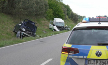 Thuine – Transporter gerät auf B214 in den Gegenverkehr