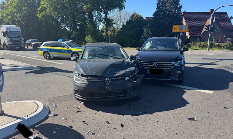 Meppen – Rotlicht missachtet – 2 VWs kollidieren auf B402