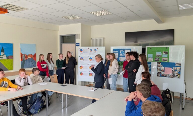 Lara Evers zu Besuch an der Martinus-Oberschule in Haren