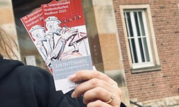 Straßenkulturfest Nordhorn: Vorverkauf für Varieté-Abende startet