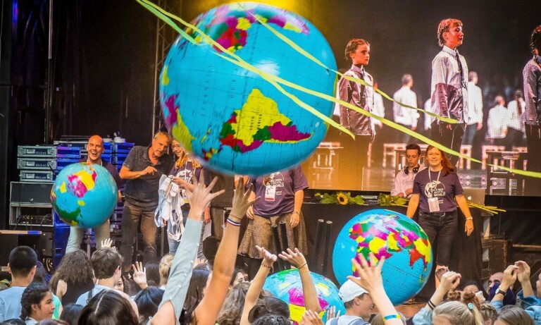 15 Kindertheatergruppen aus 4 Kontinenten sind vom 27.06. bis 4.07. beim 16. Welt-Kindertheater-Fest (WKT) in Lingen zu Gast
