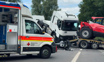 Meppen – Motorradfahrer kollidiert mit Lkw