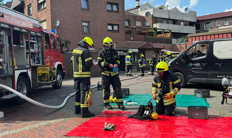 Aschendorf – Feuerwehr löscht Brand in Wohnhaus