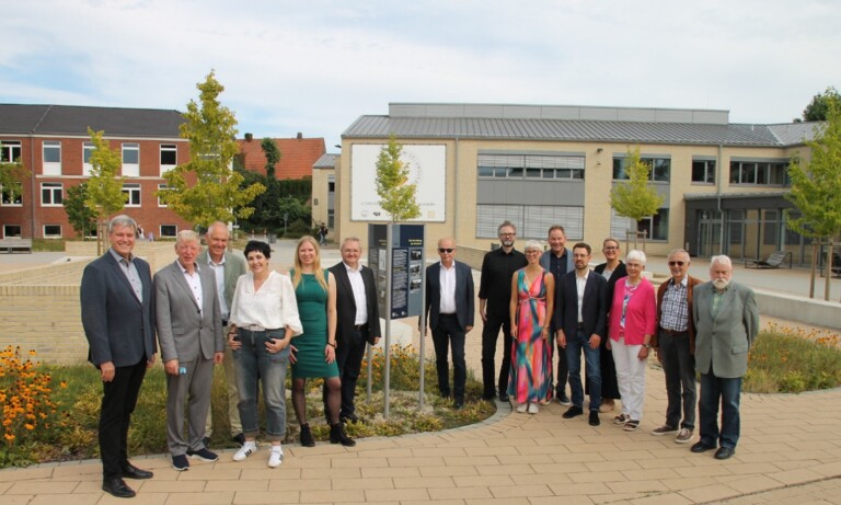 Kreisgymnasiums St. Ursula in Haselünne: Geschichtspfad eingeweiht