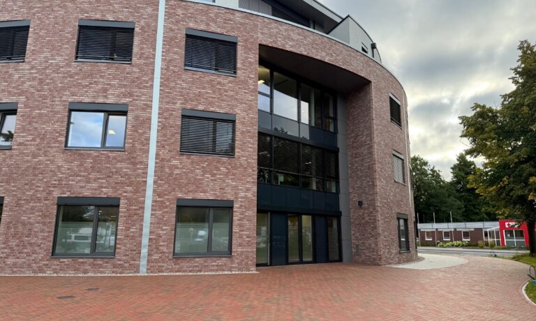 Papenburg – Haupteingang des neuen Rathauses vorübergehend geschlossen