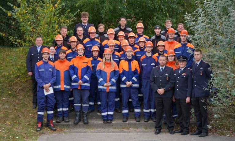 Emsländische Jugendfeuerwehren stellen hohen Ausbildungsstand unter Beweis