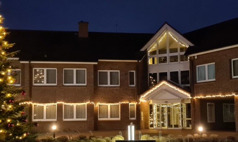 Gemeinde Geeste sucht Weihnachtsbäume für die Adventszeit