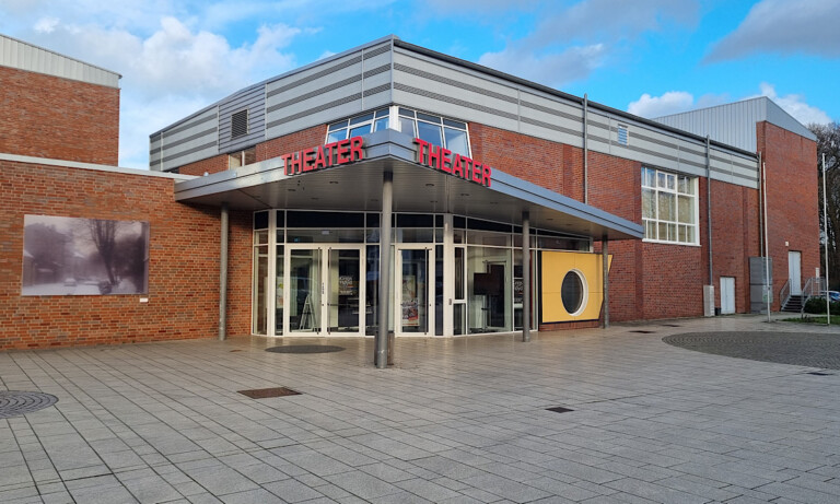 Lars‘ Christmas im Theater Meppen – Ein Abend voller Musik, Humor und Weihnachtszauber