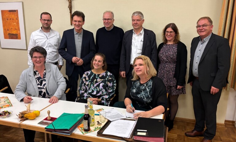 Vertragsunterzeichnung für den Katholischen Kirchengemeindeverband Kindertagesstätten Lingen (Ems)