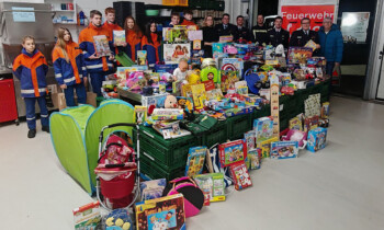 Emsländische Jugendfeuerwehren beschenken Kinder – Traditionelle Weihnachtsaktion seit 2010