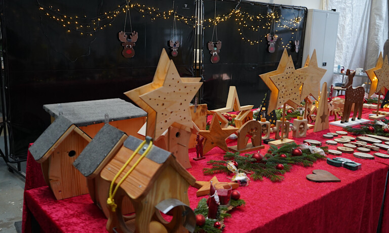 Gelungener Weihnachtsbasar der Jugendwerkstatt der VHS Meppen