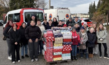 Malteser Jugend Papenburg übergibt 117 Schuhkartons für Moldawien
