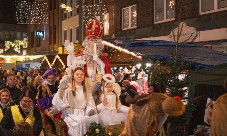 Nikolausumzug begeistert zahlreiche Besucherinnen und Besucher in der Nordhorner Innenstadt