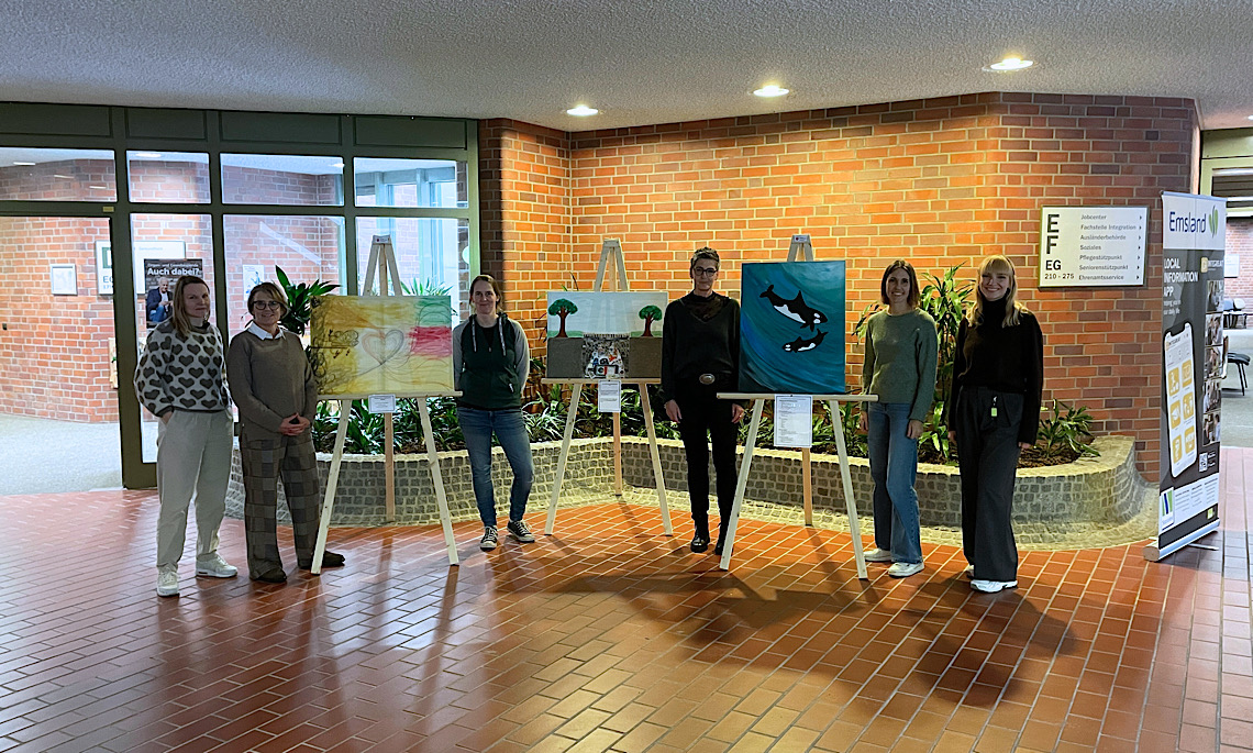 Hilfe in Lebenskrisen – Diakonie zeigt Ausstellung „Gelingensbilder“ im Meppener Kreishaus