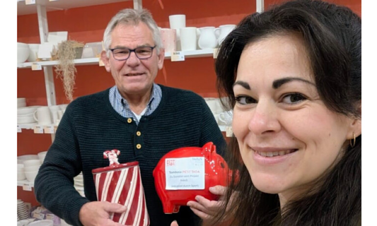 Tombola zu Gunsten InduS – Keramikstudio Petit Tada aus Haselünne überreicht 1.397€