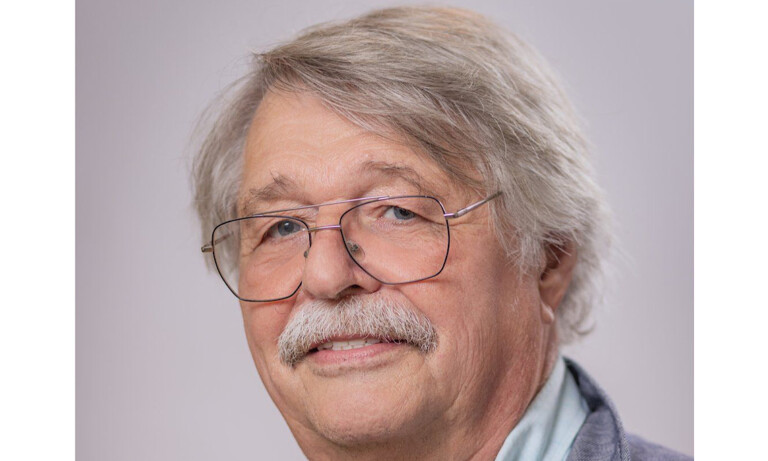 Gedichte zwischen Frieden und Krieg in der Nordhorner Stadtbibliothek