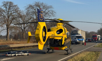 Haren-Rütenbrock -Radfahrer kollidiert auf B408 mit Laster