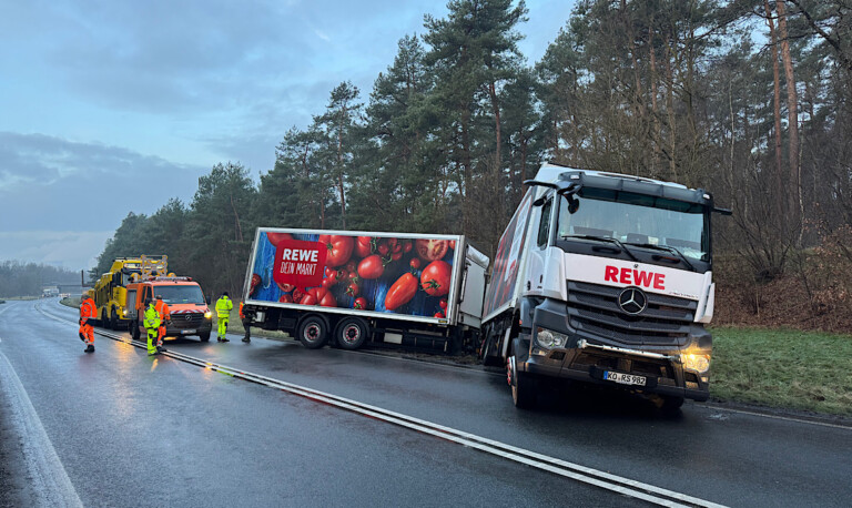 Eisregen sorgt für zahlreiche Unfälle im Emsland