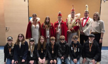 Papenburg – Kinderprinzenpaar Emma und Ben im Rathaus empfangen