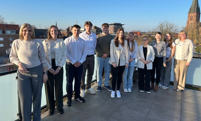 Vertragsunterzeichnung und Vereidigung: Stadt Papenburg begrüßt Nachwuchskräfte 2026